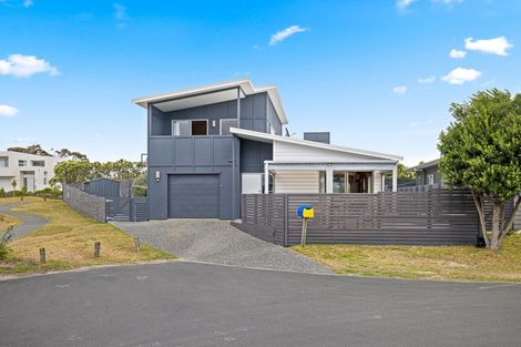 Photo of property in 28 Te Mana Street, Omaha, Warkworth, 0986