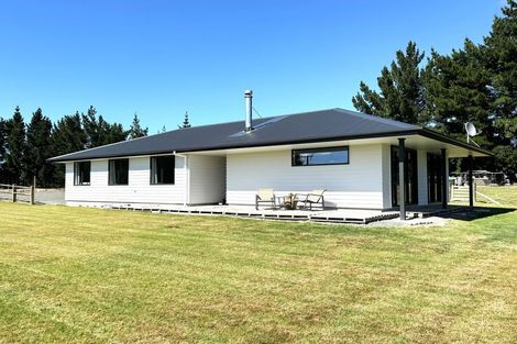 Photo of property in 64 Cameron Road, Hillend, Balclutha, 9272