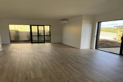 Photo of property in 19a Poruru Close, Papakura, 2110