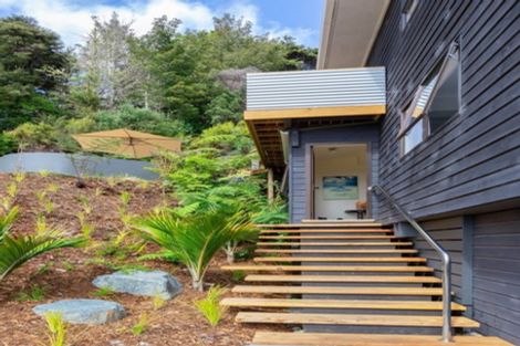 Photo of property in 986 Sandspit Road, Sandspit, Warkworth, 0982