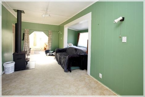 Photo of property in 6 Dustin Street, Foxton Beach, Foxton, 4815