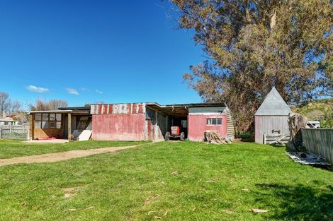 Photo of property in 3 Murray Street, Waitotara, Wanganui, 4588