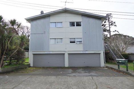 Photo of property in 2/7 Bridge Street, Melling, Lower Hutt, 5010