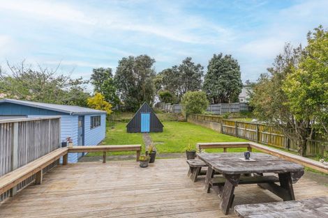 Photo of property in 19 Walton Road, Paraparaumu Beach, Paraparaumu, 5032