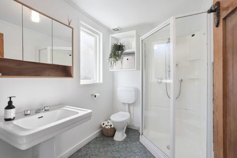 Photo of property in 2/55 Chislehurst Street, Henderson, Auckland, 0612