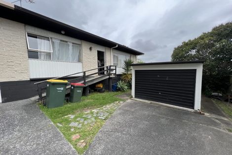 Photo of property in 2/34 Sabulite Road, Kelston, Auckland, 0602