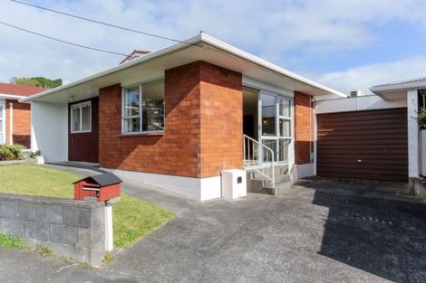 Photo of property in 54a Cutfield Road, New Plymouth, 4310