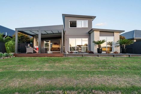 Photo of property in 8 Celmisia Retreat, Papamoa Beach, Papamoa, 3118