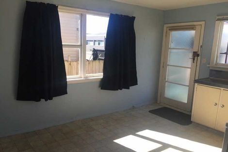 Photo of property in 2/19 Isabella Place, Waltham, Christchurch, 8011