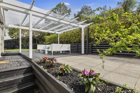 Photo of property in 92 Stapleford Crescent, Browns Bay, Auckland, 0630