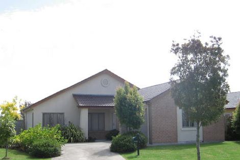 Photo of property in 3 Freestone Place, Henderson, Auckland, 0612