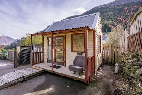 Photo of property in 218 Fernhill Road, Sunshine Bay, Queenstown, 9300