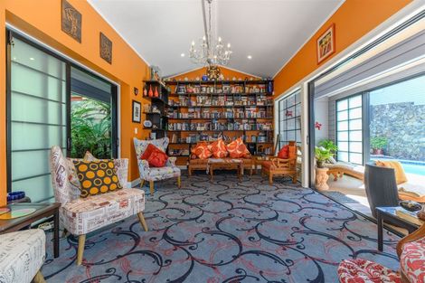 Photo of property in 19 Dudding Avenue, Northcote, Auckland, 0627