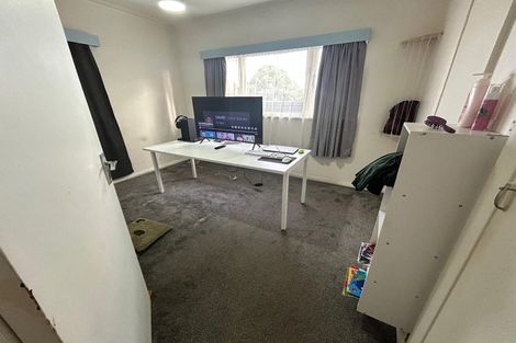 Photo of property in 118 View Road, Sunnyvale, Auckland, 0612