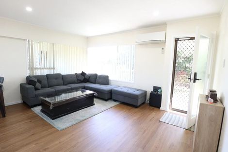 Photo of property in 33b Kindergarten Drive, Conifer Grove, Takanini, 2112