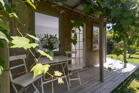 Photo of property in 10 Point Wells Road, Point Wells, Warkworth, 0986