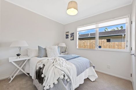Photo of property in 5 Culver Terrace, Howick, Auckland, 2014