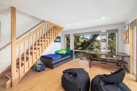 Photo of property in 17 Athol Place, Diamond Harbour, Lyttelton, 8971