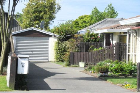 Photo of property in 2/40 Ambleside Drive, Burnside, Christchurch, 8053