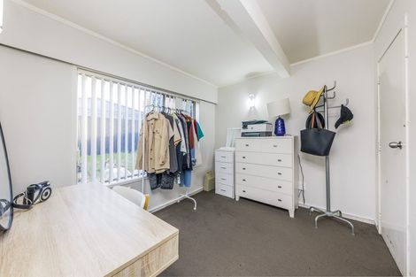 Photo of property in 69 Greenmeadows Avenue, Manurewa East, Auckland, 2102
