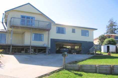 Photo of property in 1 Rabbit Way, Whitianga, 3510