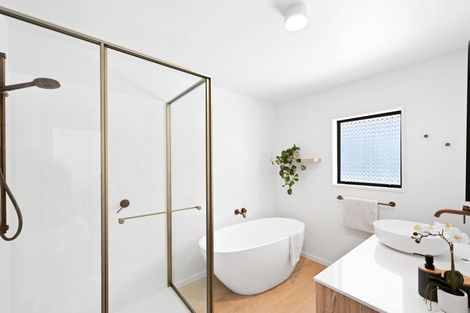 Photo of property in 124a Karewa Parade, Papamoa Beach, Papamoa, 3118