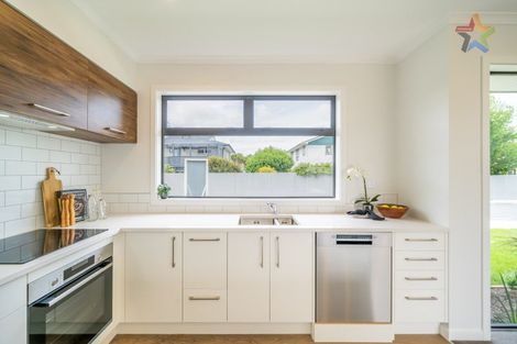 Photo of property in 27 Te Ara O Motutawa, Avalon, Lower Hutt, 5011