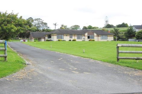 Photo of property in 9 Broadwood Rise, Kumeu, 0892
