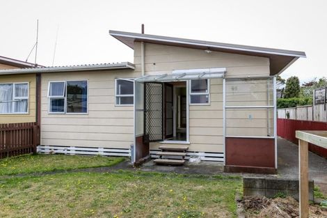 Photo of property in 44a Sanders Avenue, Westown, New Plymouth, 4310