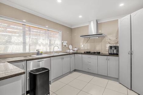 Photo of property in 9 Goh Place, Manurewa, Auckland, 2105