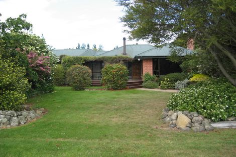 Photo of property in 79 Douglas Road, Amberley, 7410