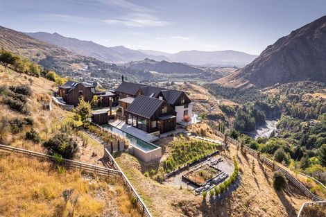 Photo of property in 12 Crows Nest Road, Arthurs Point, Queenstown, 9371