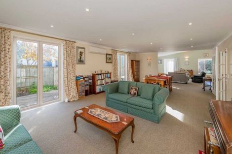 Photo of property in 2 Ngarara Road, Waikanae, 5036