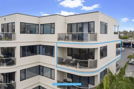 Photo of property in 4a/171 Hurstmere Road, Takapuna, Auckland, 0622