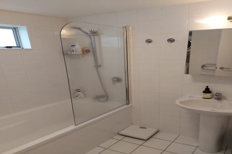 Photo of property in 74 Wallace Street, Mount Cook, Wellington, 6021