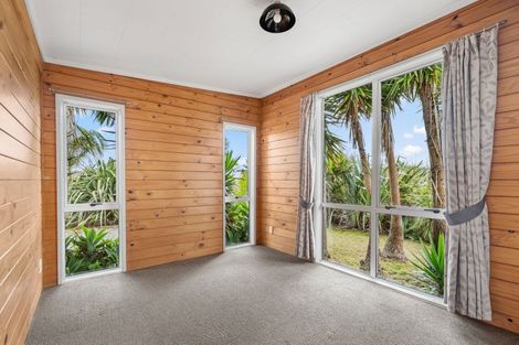 Photo of property in 1274 State Highway 1, Oakleigh, Whangarei, 0171