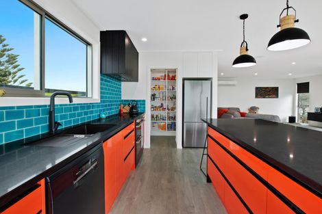 Photo of property in 44 Broadway Road, Waihi Beach, 3611