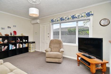 Photo of property in 2/20 Donald Place, St Albans, Christchurch, 8014