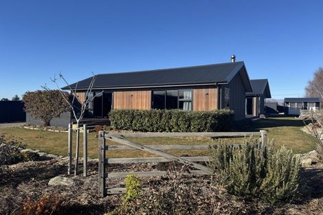 Photo of property in 8 Launceston Place, Ranfurly, 9332