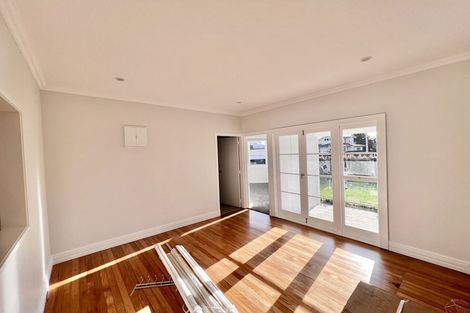 Photo of property in 31 Rambler Crescent, Beach Haven, Auckland, 0626