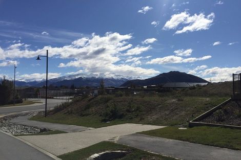 Photo of property in 16 Tuke Lane, Wanaka, 9305