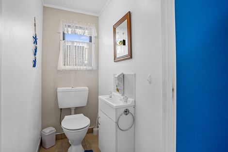 Photo of property in 1a Roretana Drive, Athenree, Waihi Beach, 3177