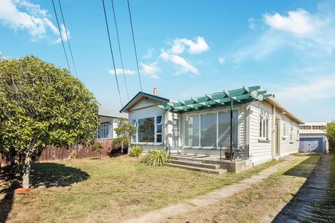 Photo of property in 190 Coutts Street, Rongotai, Wellington, 6022