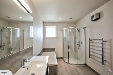 Photo of property in 9 Chandler Lane, Fernhill, Queenstown, 9300