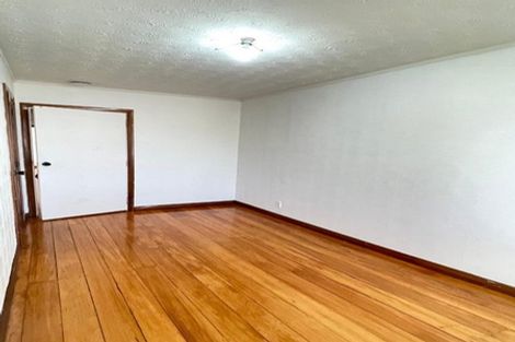 Photo of property in 87 Hillsborough Road, Hillsborough, Auckland, 1042