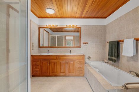 Photo of property in 1336 Pukuatua Street, Rotorua, 3010