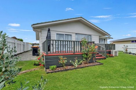 Photo of property in 111 Apollo Parade, Milson, Palmerston North, 4414
