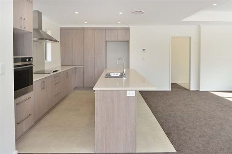 Photo of property in 19a Edward Avenue, Orewa, 0931