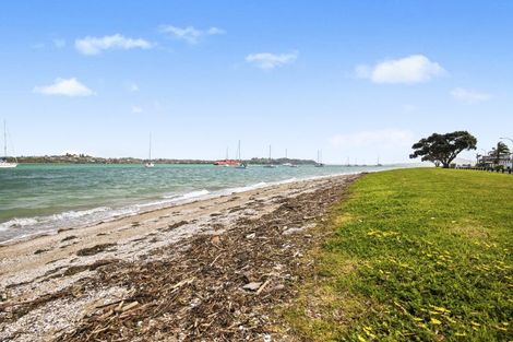 Photo of property in 18c Devon Road, Bucklands Beach, Auckland, 2012