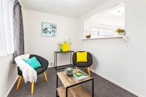 Photo of property in 137 Universal Drive, Henderson, Auckland, 0610